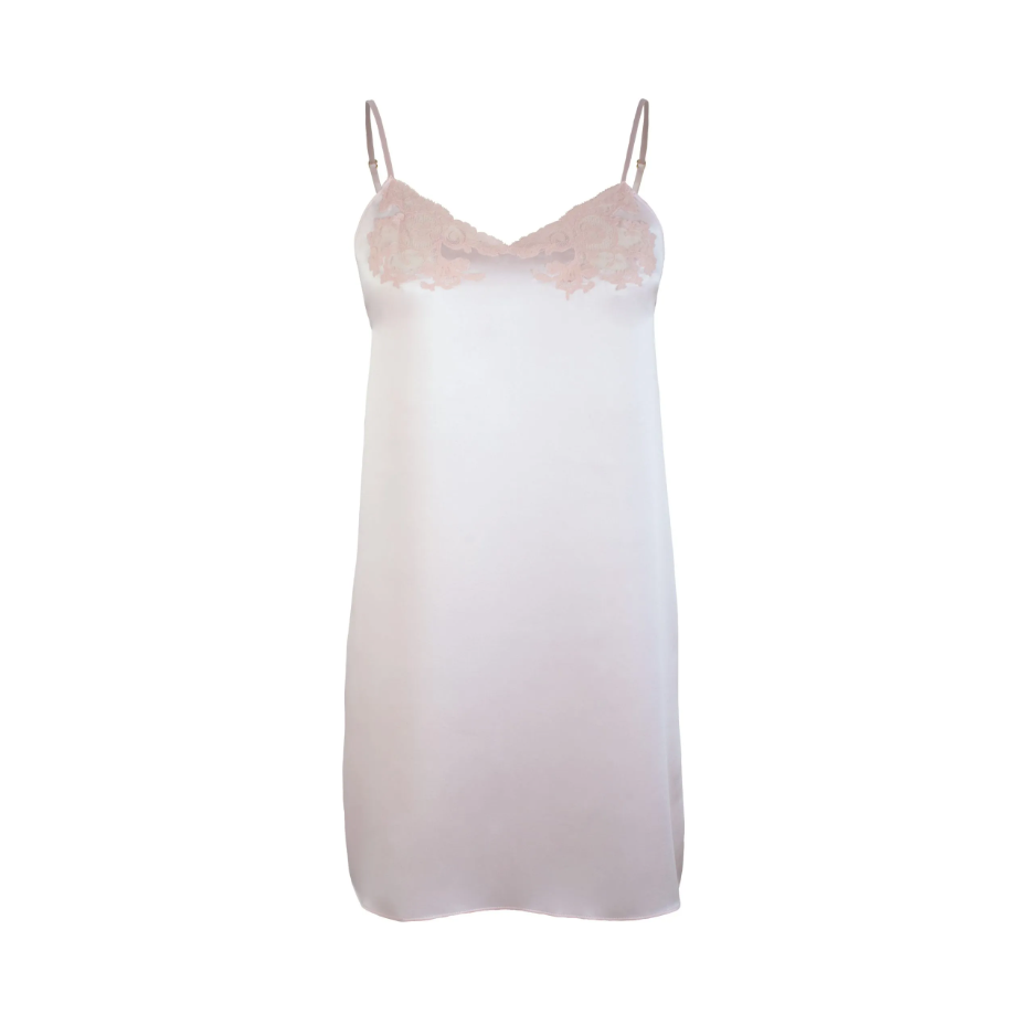 Camisón Powder pink satin silk with leavers lace
