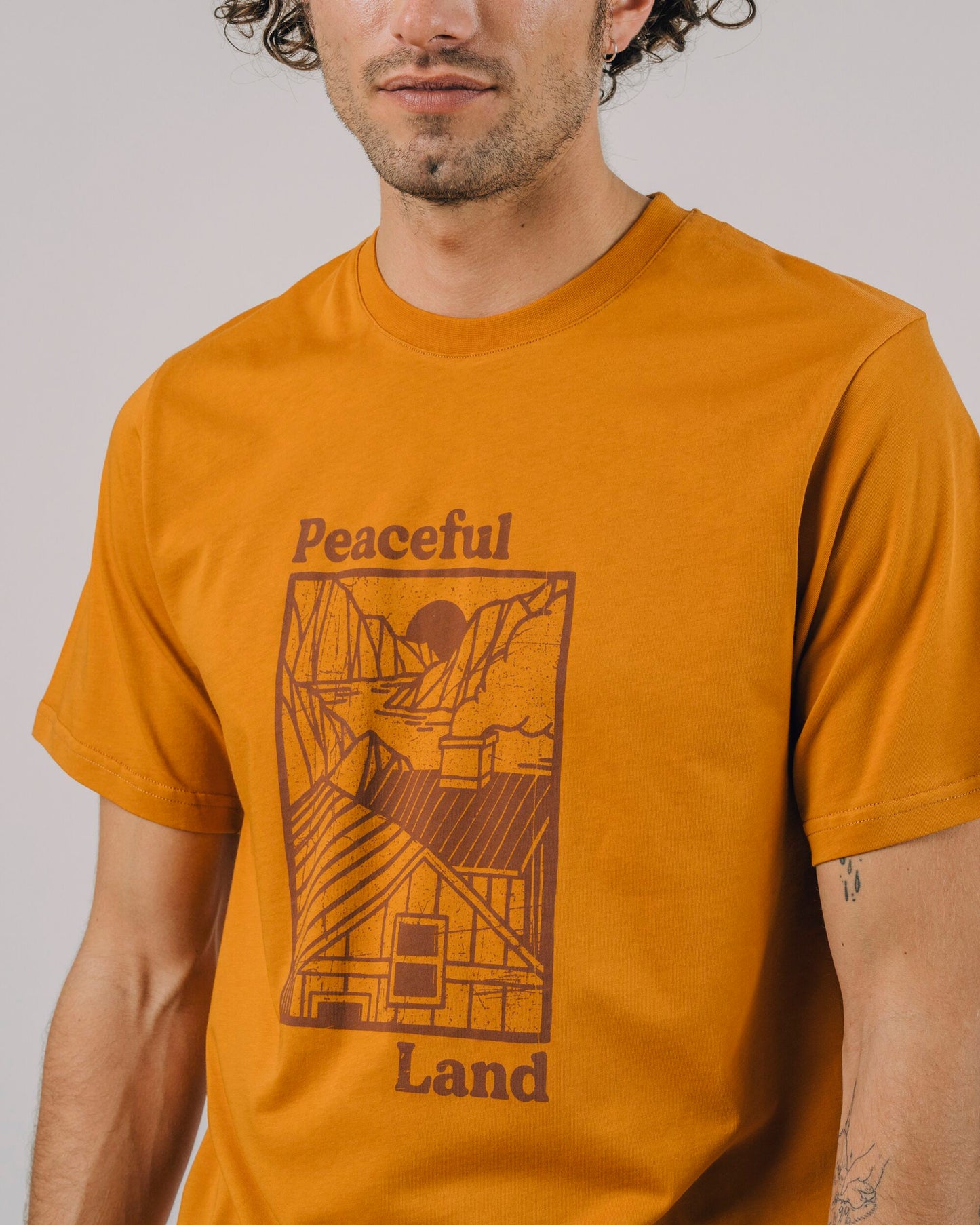 Peaceful Land T-Shirt Pumpkin