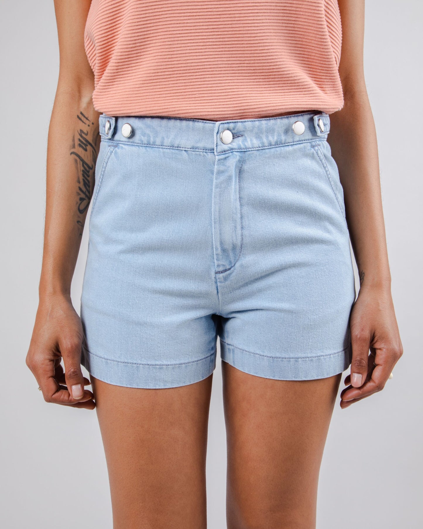 Lola Short Light Denim