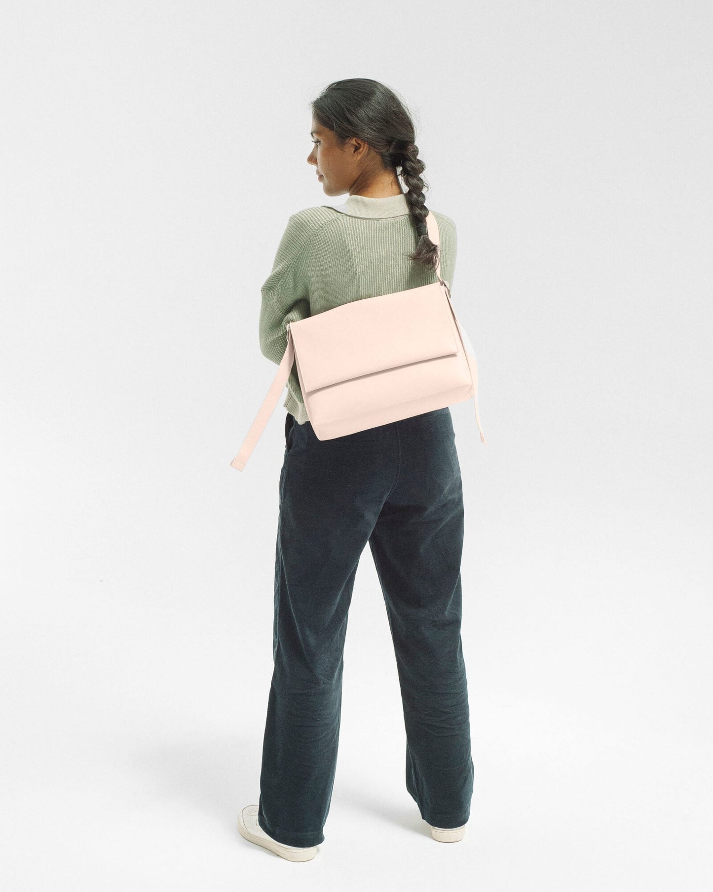 Messenger bag pale pink