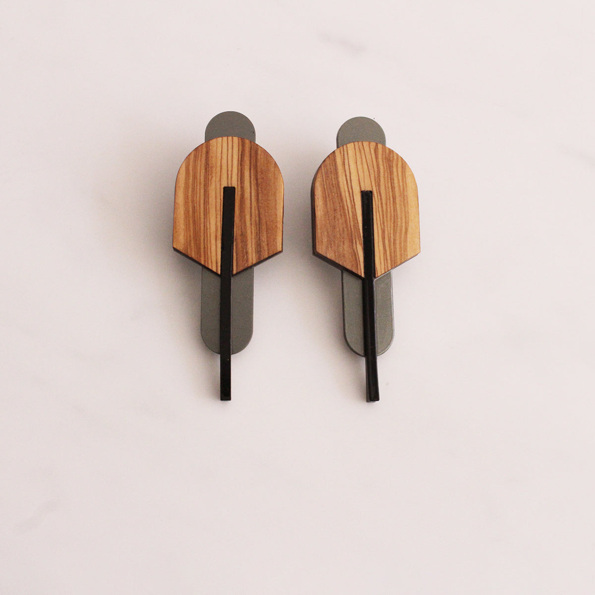 Cellulose acetate Titan earring