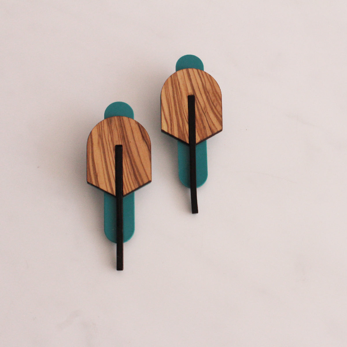 Cellulose acetate Titan earring