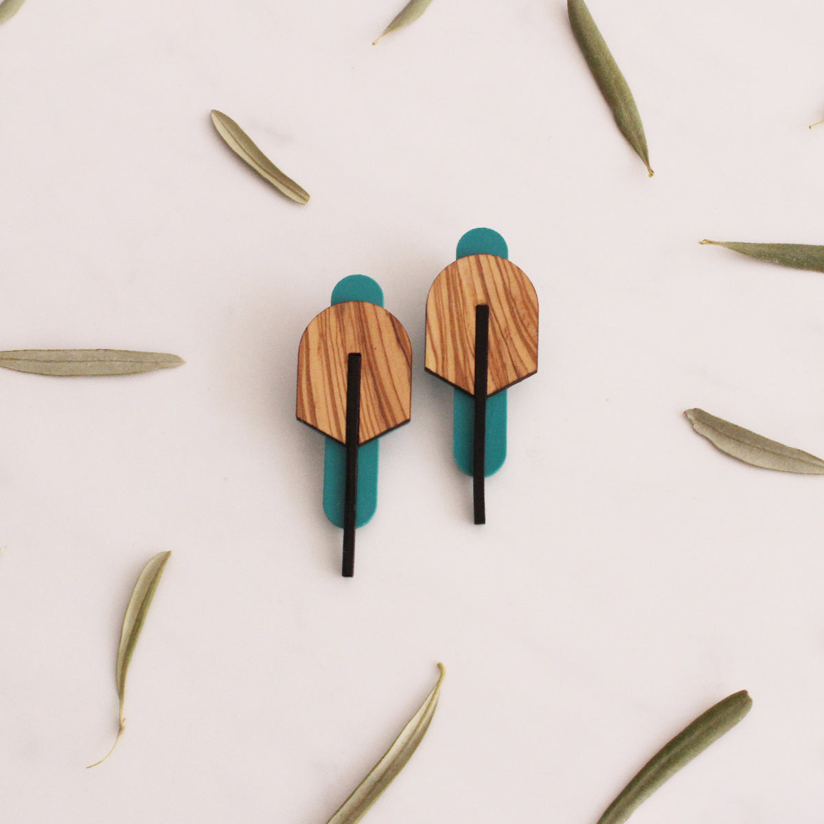 Cellulose acetate Titan earring