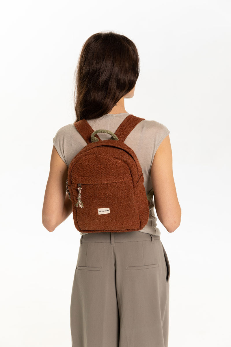 Mini Yala Teja backpack with zipper cover