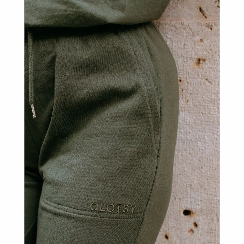 Green jogger pants • unisex