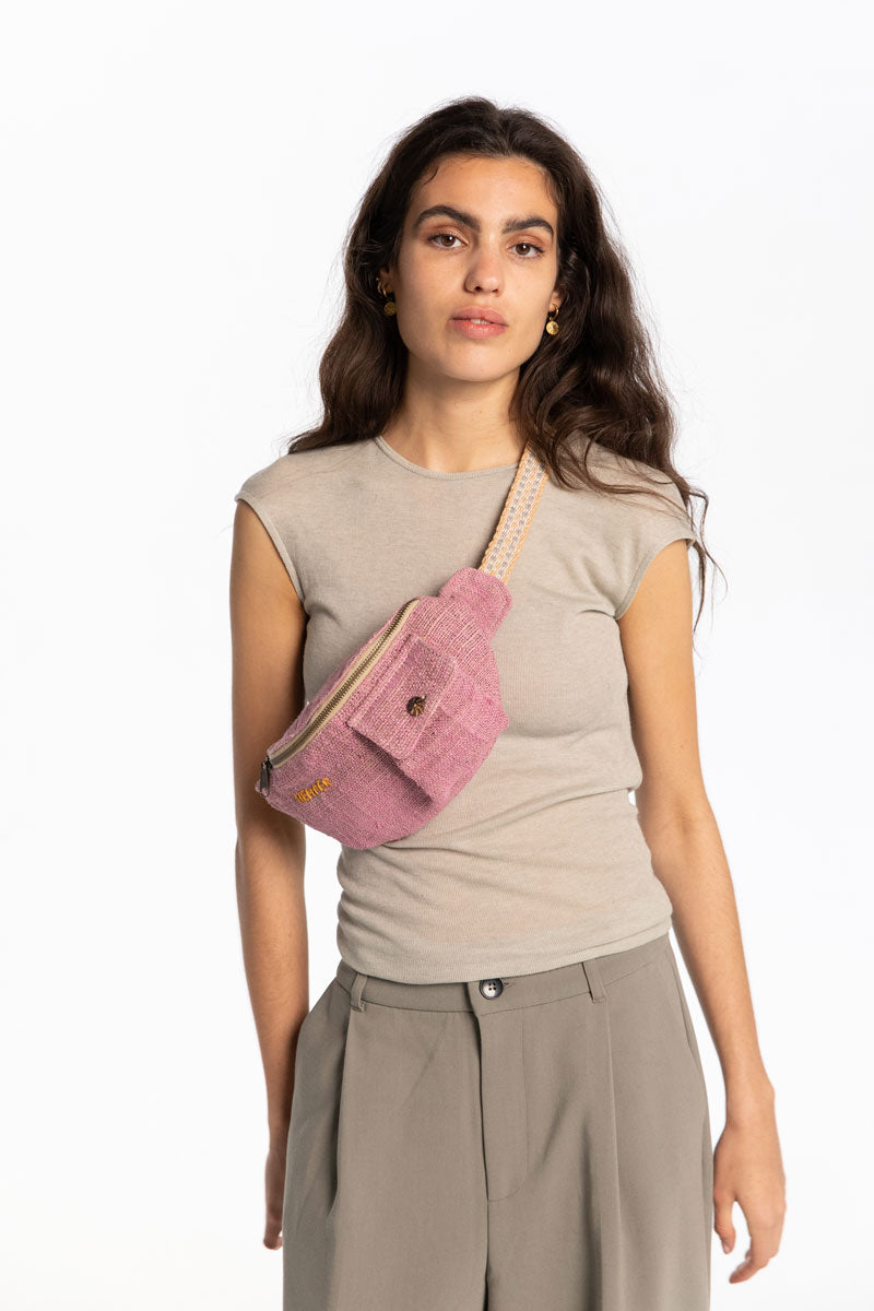 Jannu Reissued Lilac belt bag with cargo pocket