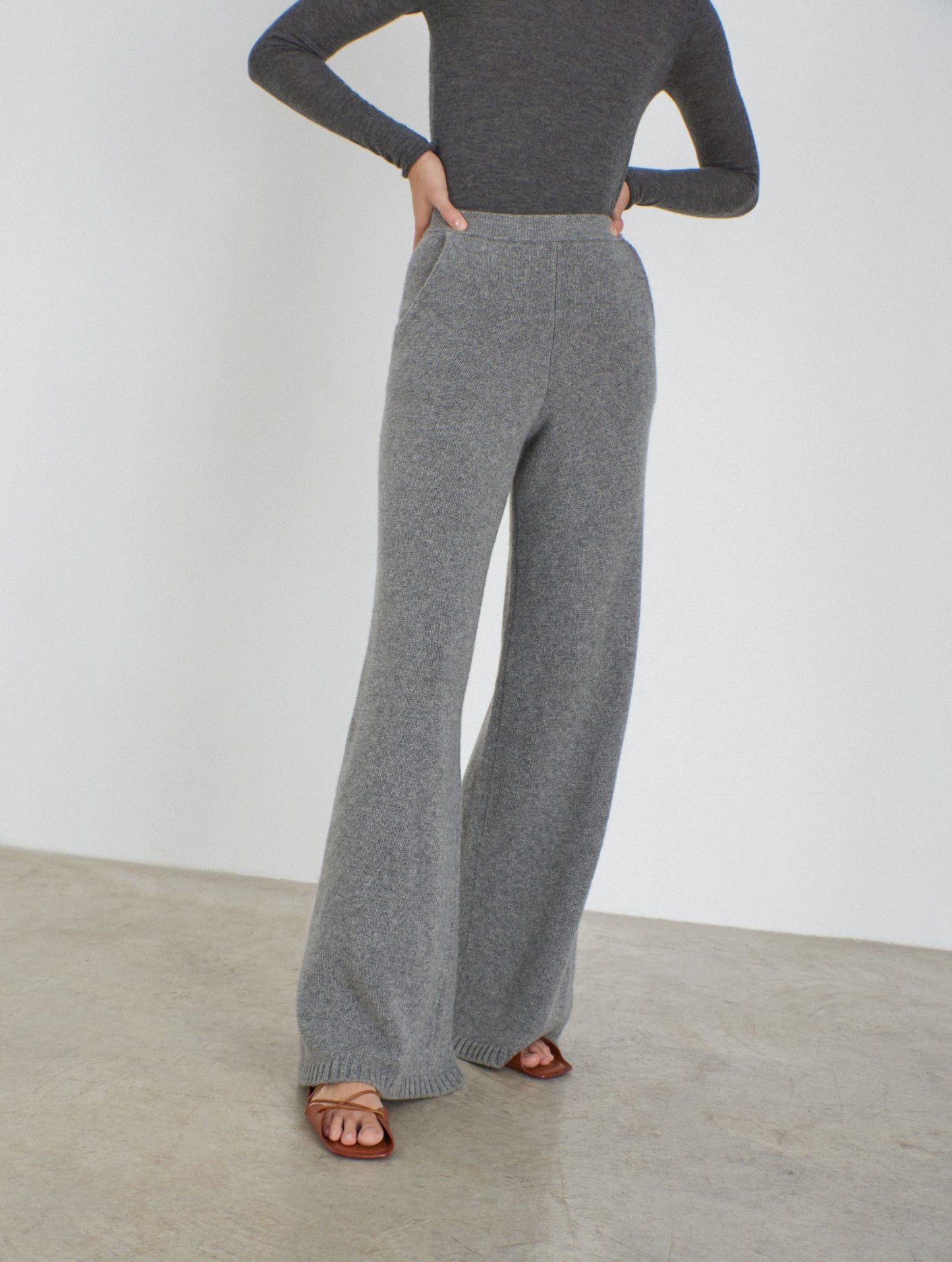 Pantalón Cashmere knitted wide