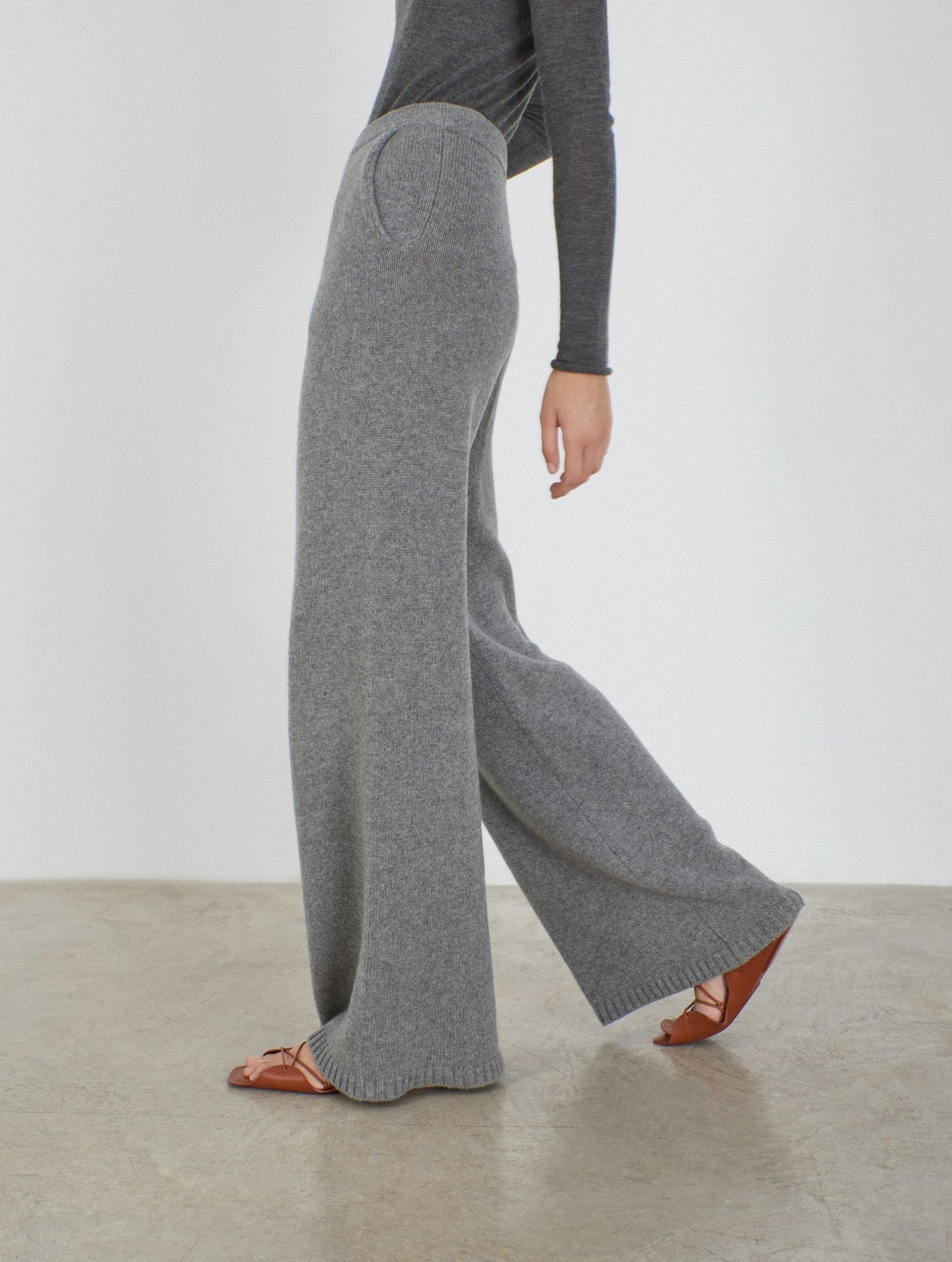 Pantalón Cashmere knitted wide