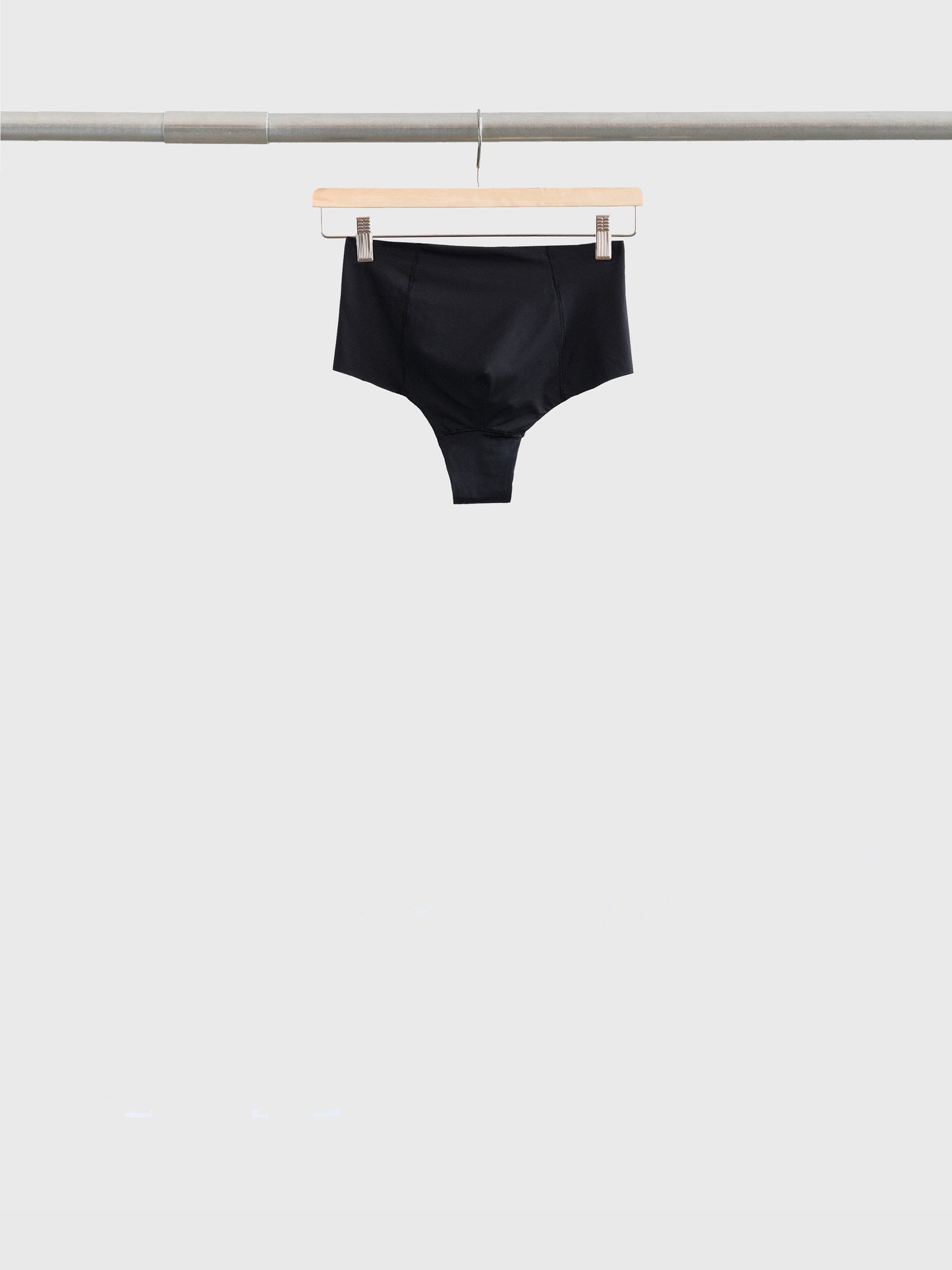 hipster thongs –