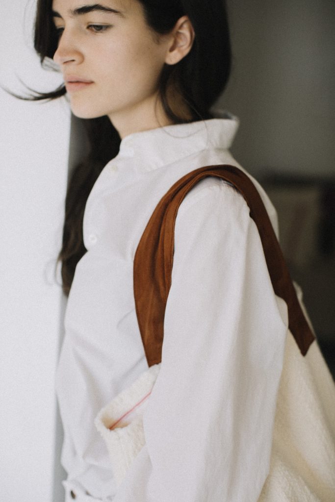 Jacquard bag with Berry linen interior