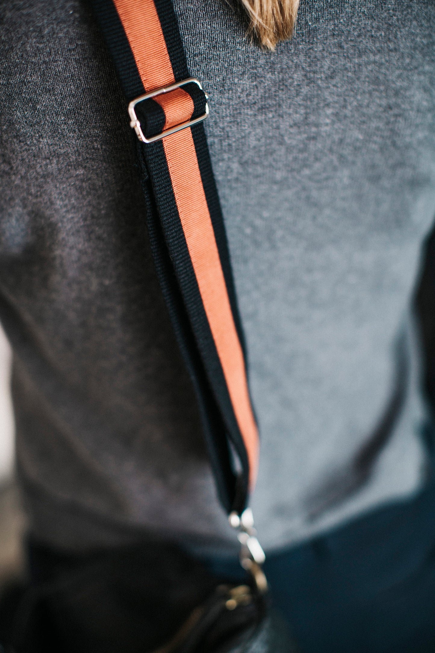 Shoulder bag handle - black and orange