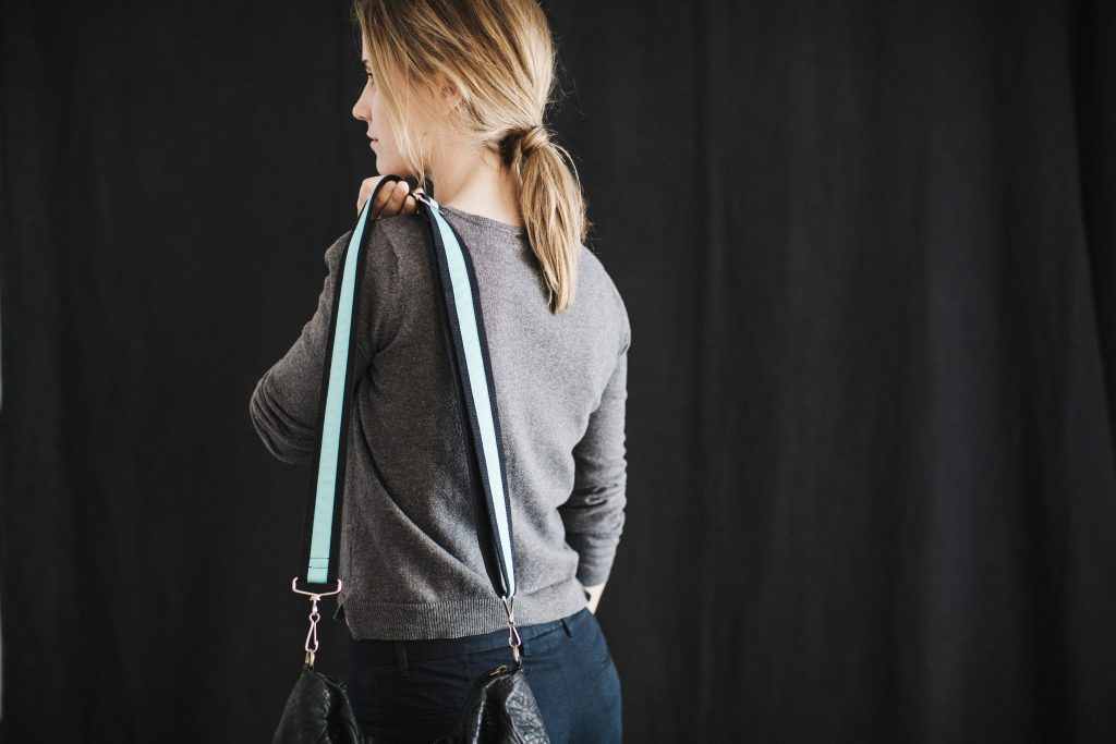 Shoulder bag handle - black and turquoise
