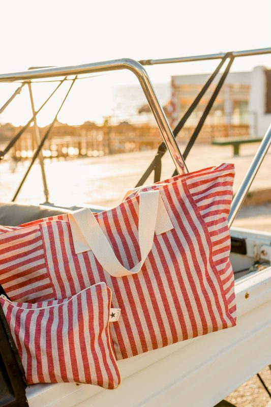 Resin-coated linen beach bag - Red stripes