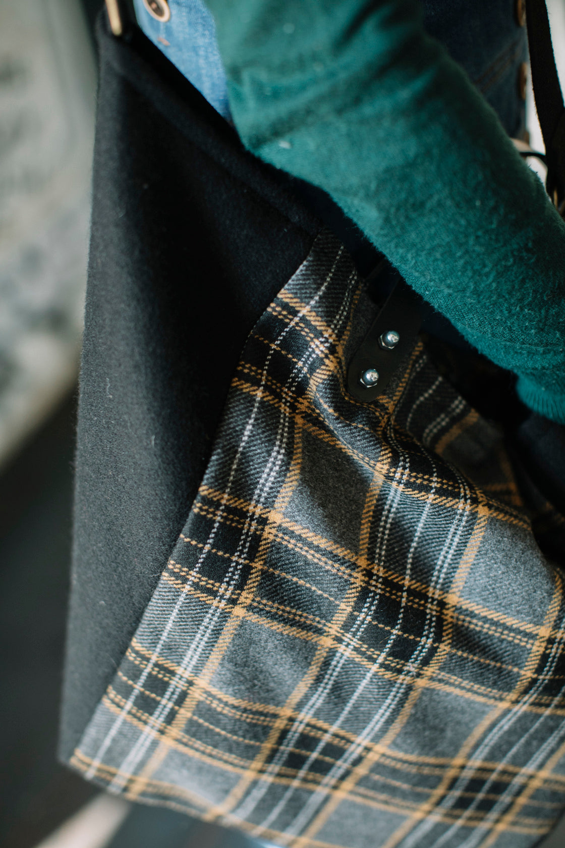 Bolso de lana con estampado escocés Gray y negro