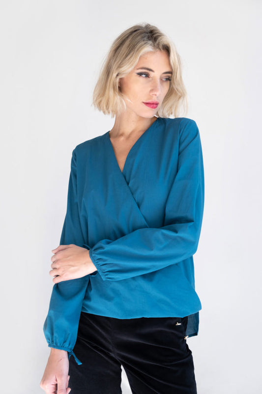 Crossed blouse in petrol colored voile