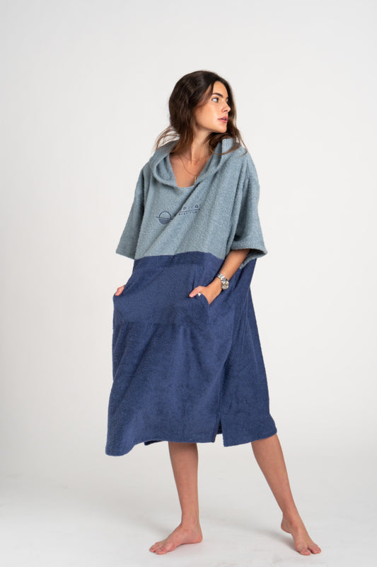 Poncho Humpier Sunset Gris y Azul