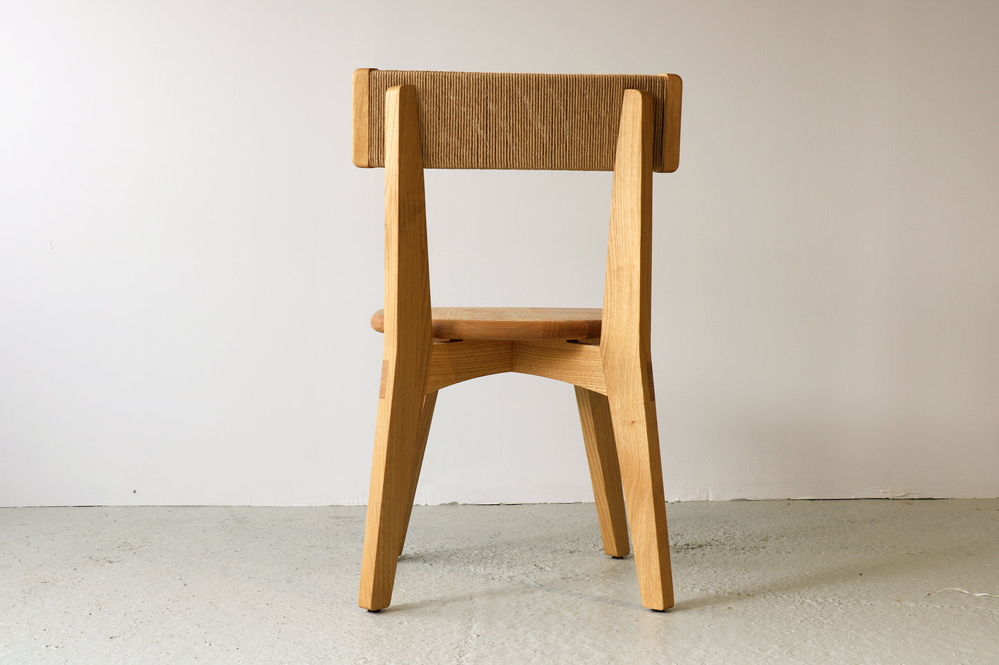 Tagoror chestnut chair 