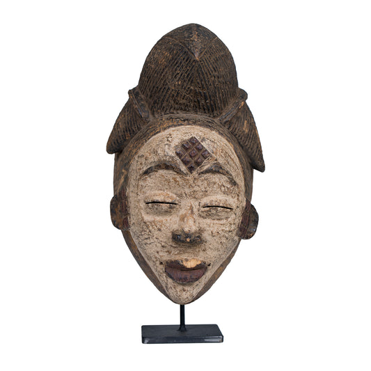 Máscara africana con peana