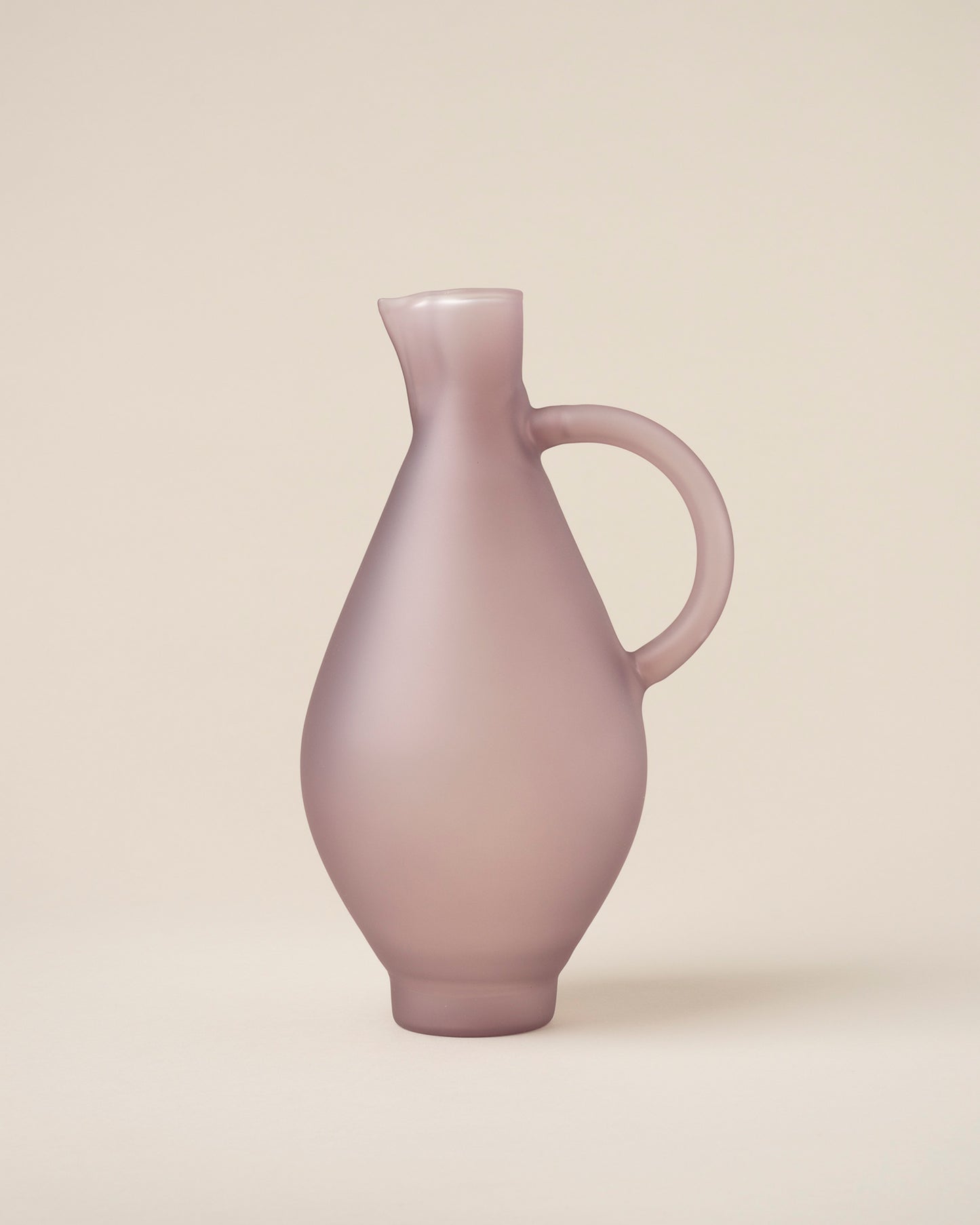 Mauve pitcher