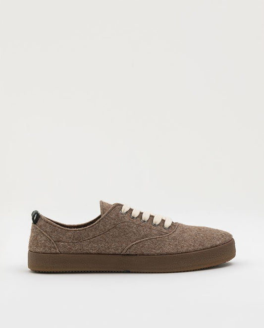 Casual sneakers recycled material acacia earth